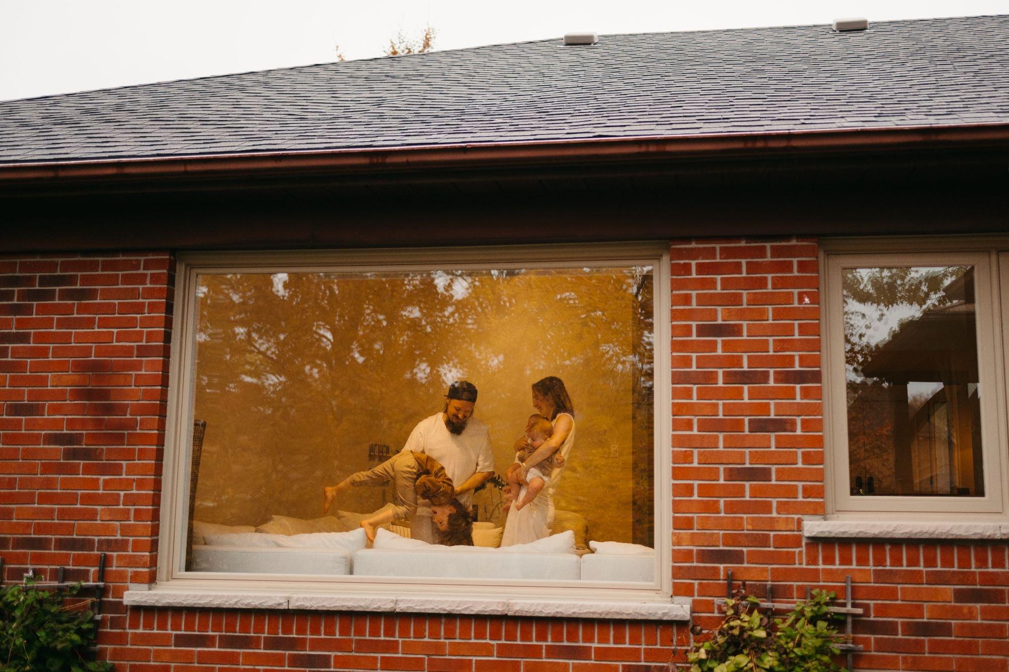 carousel-hero-element image-4